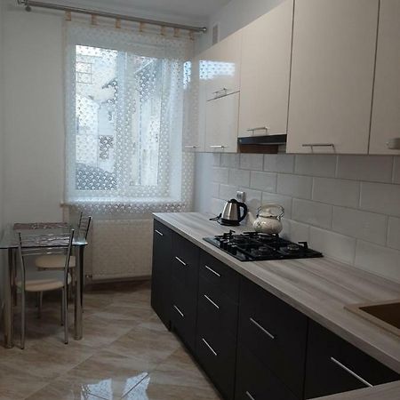 Apartment In Serbska Lviv Ngoại thất bức ảnh