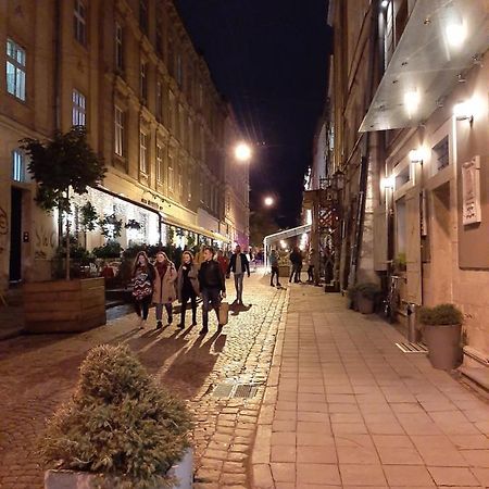 Apartment In Serbska Lviv Ngoại thất bức ảnh