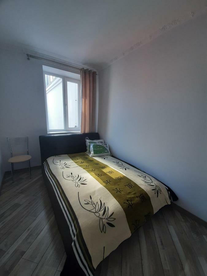 Apartment In Serbska Lviv Ngoại thất bức ảnh