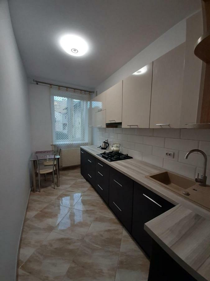 Apartment In Serbska Lviv Ngoại thất bức ảnh