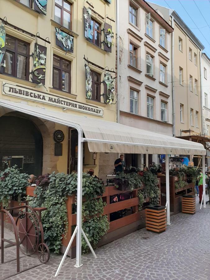 Apartment In Serbska Lviv Ngoại thất bức ảnh