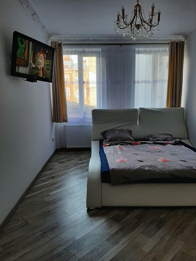 Apartment In Serbska Lviv Ngoại thất bức ảnh