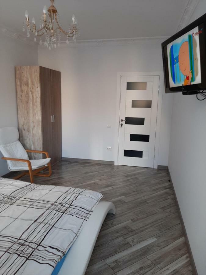 Apartment In Serbska Lviv Ngoại thất bức ảnh