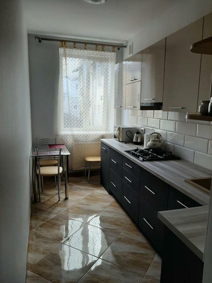 Apartment In Serbska Lviv Ngoại thất bức ảnh