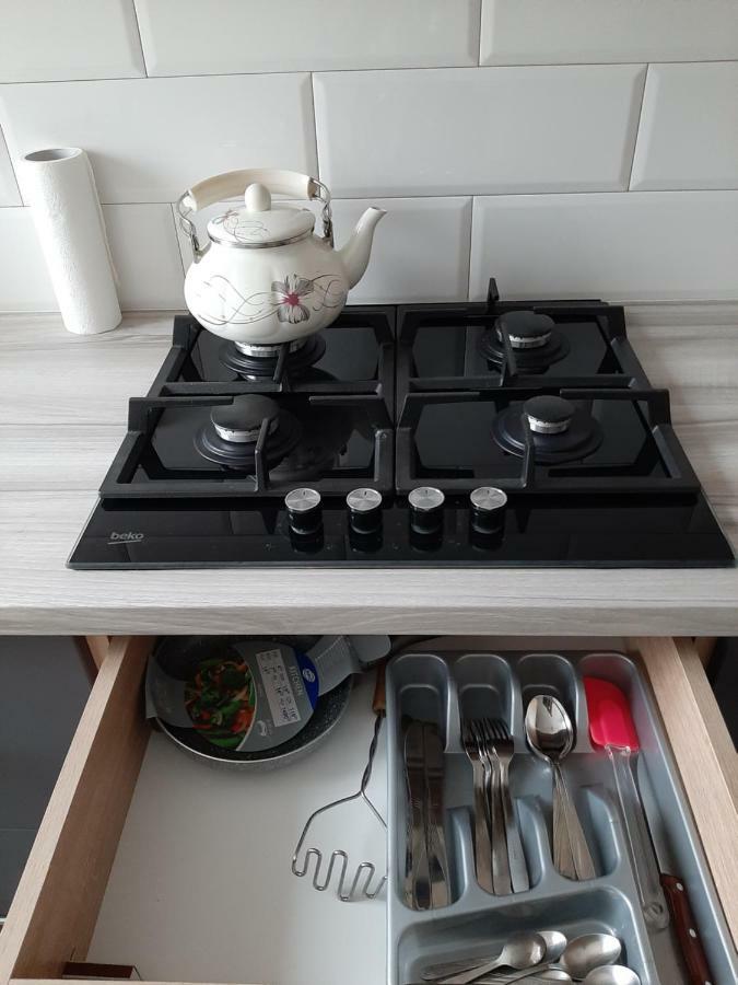 Apartment In Serbska Lviv Ngoại thất bức ảnh