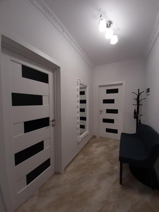 Apartment In Serbska Lviv Ngoại thất bức ảnh