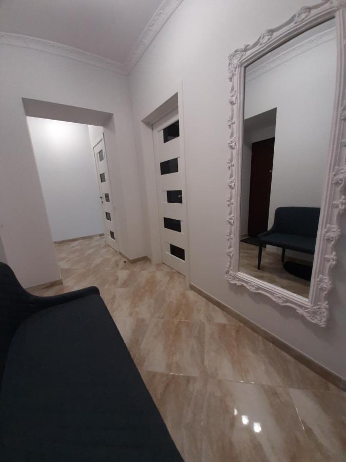 Apartment In Serbska Lviv Ngoại thất bức ảnh