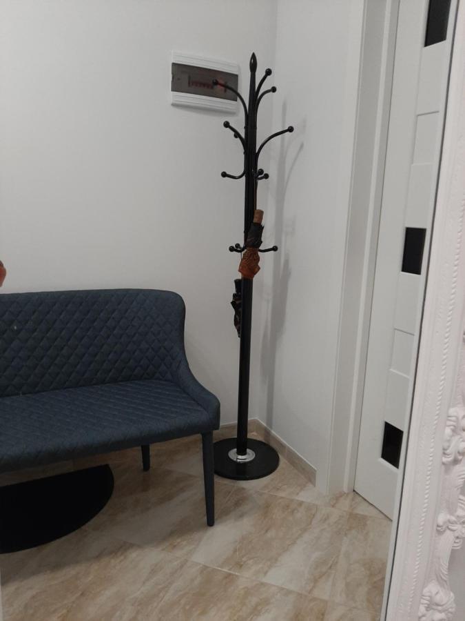 Apartment In Serbska Lviv Ngoại thất bức ảnh